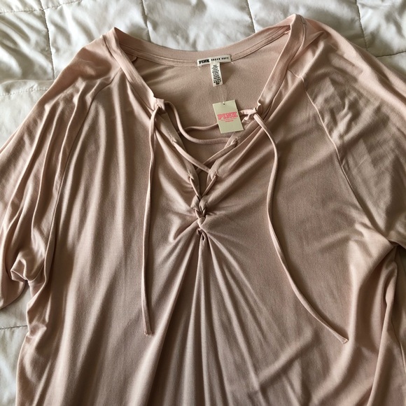 HP!🎉 NWOT 3/4 Sleeve Lace Up Tee - Picture 2 of 6